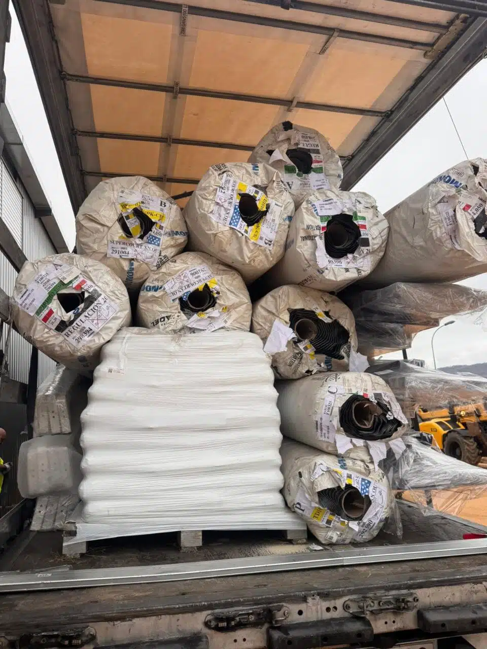 Padel World Company team working on construction 4